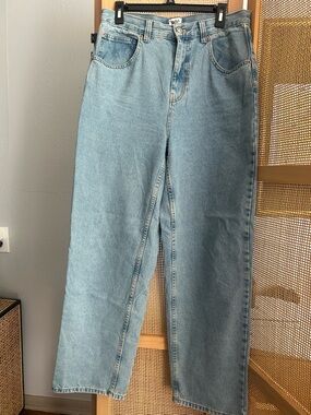 BDG Urban Outfitters Modern Boyfriend Jeans Light Wash Wide Leg Size W32 L32